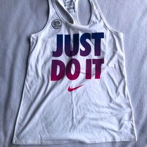 I’m selling a sports top